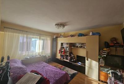 Apartament cu 2 camere decomandat, mobilat în Dacia - 1