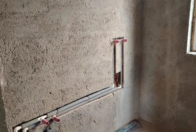 Casă cu 4 camere cu Teren 297 Mp în Central - 1