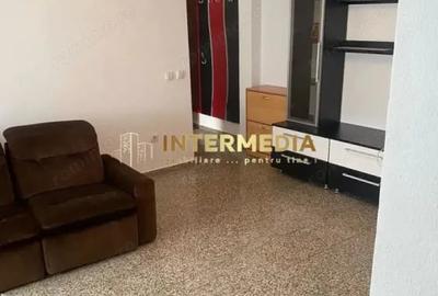 Apartament cu 3 camere decomandat în Cetate - 3
