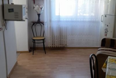 Apartament cu 2 camere decomandat în Ostroveni