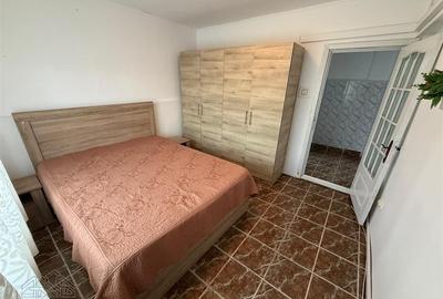 Apartament cu 3 camere decomandat în Brăilei
