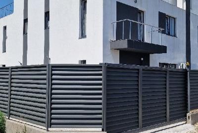 Duplex cu 4 camere cu Canalizare în Central - 1