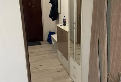Garsonieră decomandată în Popoveni