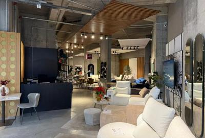 Spațiu comercial, de 450 mp, în Vest - 1