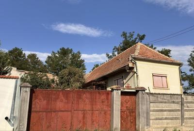 Casă cu 4 camere în Ghirbom