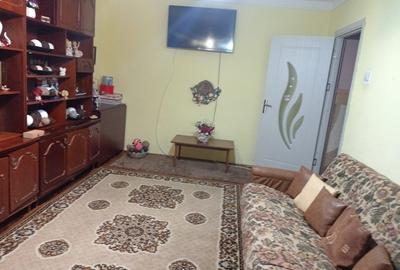 Apartament cu 4 camere decomandat în Central - 2