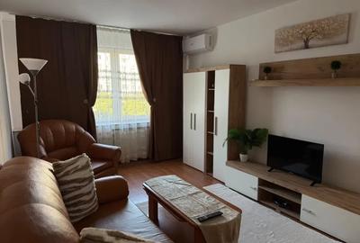 Apartament cu 3 camere decomandat în Berceni