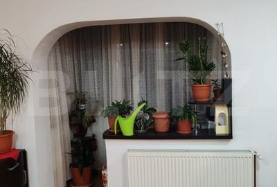 Apartament cu 3 camere semidecomandat, mobilat în Vatra Dornei