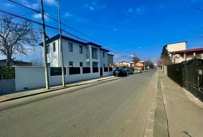 Casă individuală cu 5 camere cu Canalizare în Apărătorii Patriei - 1