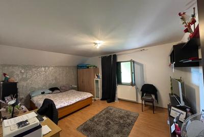 Apartament cu 2 camere decomandat, mobilat în Ghiroda