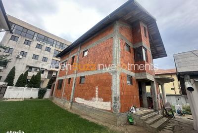 Casă cu 4 camere în Central