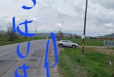 Teren de 3733 mp, în Central - 6