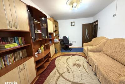 Apartament cu 3 camere decomandat în Nicolina - 2