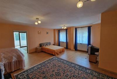 Casă cu 14 camere cu Teren 720 Mp în Lendt - 28