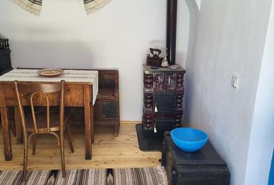 Casă cu 4 camere cu Teren 98 Mp în Central