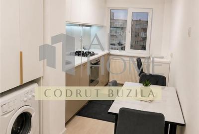 Apartament cu 2 camere, mobilat în Republicii