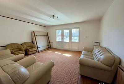 Casă cu 4 camere cu Teren 506 Mp în Sânmartin