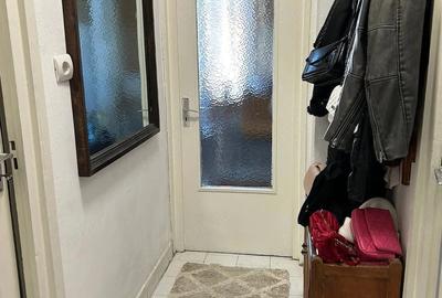 Garsonieră decomandată în Decebal