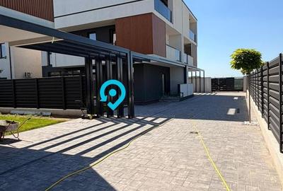 Duplex cu 5 camere cu Canalizare în Central