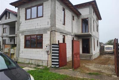 Casă cu Teren 577 Mp în Bujac - 4