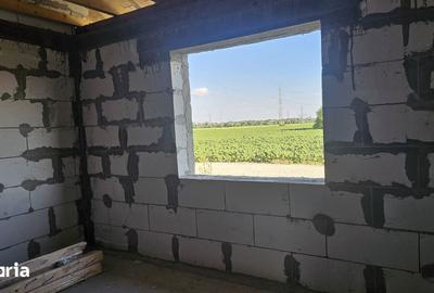 Casă cu 4 camere cu Teren 402 Mp în Ișalnița - 5