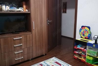 Apartament cu 3 camere decomandat în Popești-Leordeni - 1