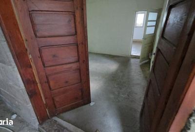 Casă cu 6 camere cu Teren 1444 Mp în Central - 7