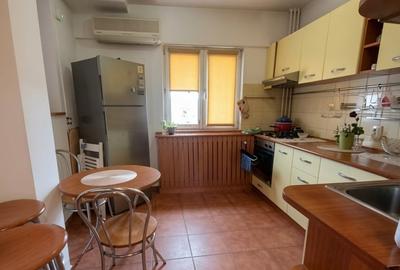 Apartament cu 2 camere decomandat, mobilat în P-ța Muncii - 2