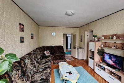 Apartament cu 3 camere decomandat în Cezar Petrescu - 2