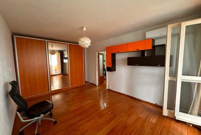 Apartament cu 2 camere decomandat în Mihai Bravu - 1