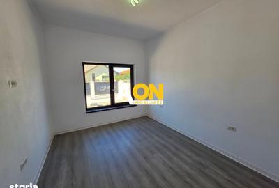 Casă cu 4 camere cu Teren 425 Mp în Central