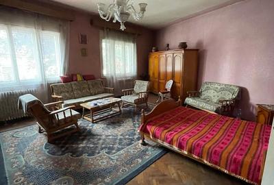 Casă cu 5 camere în Central - 3