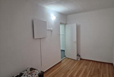 Apartament cu 2 camere decomandat în Exterior Vest