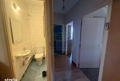 Apartament cu 3 camere decomandat în Pielești - 9
