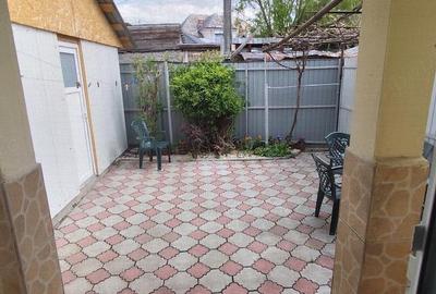 Casă cu Teren 140 Mp în Central - 1