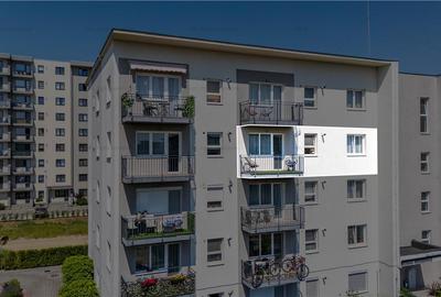 Apartament cu 2 camere decomandat, mobilat în Tractorul - 18