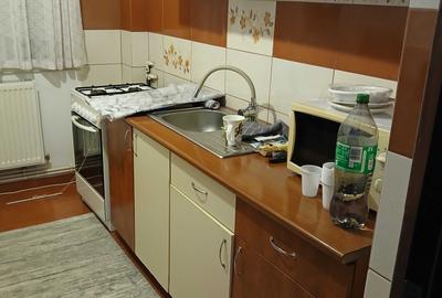 Apartament cu 2 camere semidecomandat în Iași