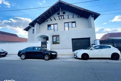 Casă cu 4 camere în Sânmartin