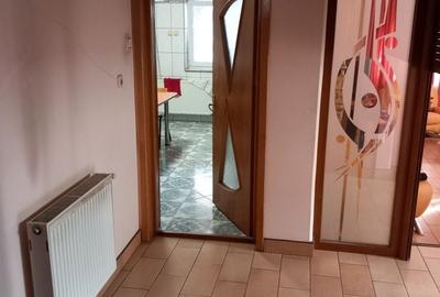 Casă cu 4 camere în Radu Negru - 8