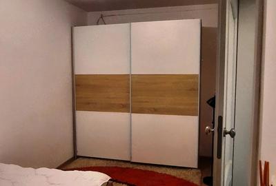 Apartament cu 3 camere semidecomandat în Ultracentral