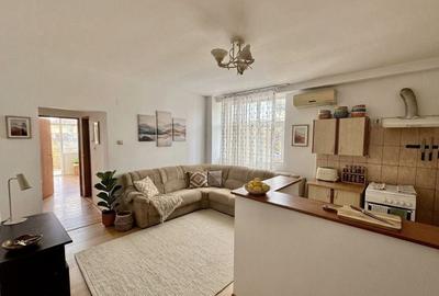 Apartament cu 2 camere semidecomandat în Teilor