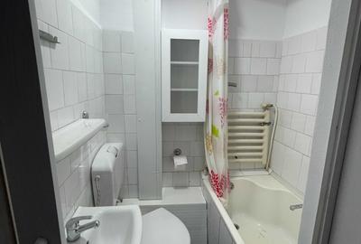 Apartament cu 3 camere semidecomandat în Central - 7