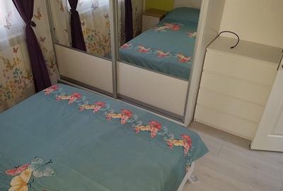 Apartament cu 2 camere semidecomandat în Berceni