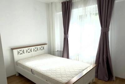 Apartament cu 3 camere decomandat în Iancului
