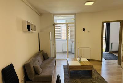Apartament cu 3 camere semidecomandat, mobilat în Florești - 4