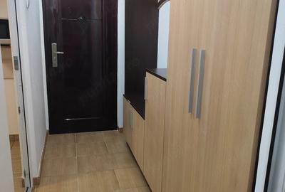 Apartament cu 2 camere semidecomandat în Confecții