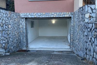 Casă cu Teren 550 Mp în Central - 2