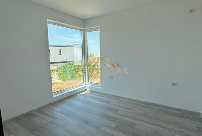 Casă cu 4 camere cu Teren 440 Mp în Vidra - 1