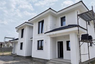Duplex cu 4 camere cu Canalizare în Moșnița Nouă - 2
