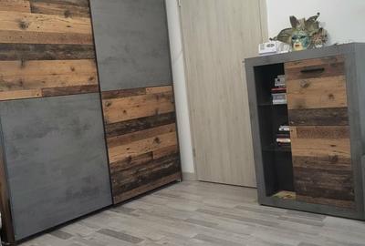 Apartament cu 2 camere decomandat în Roșu